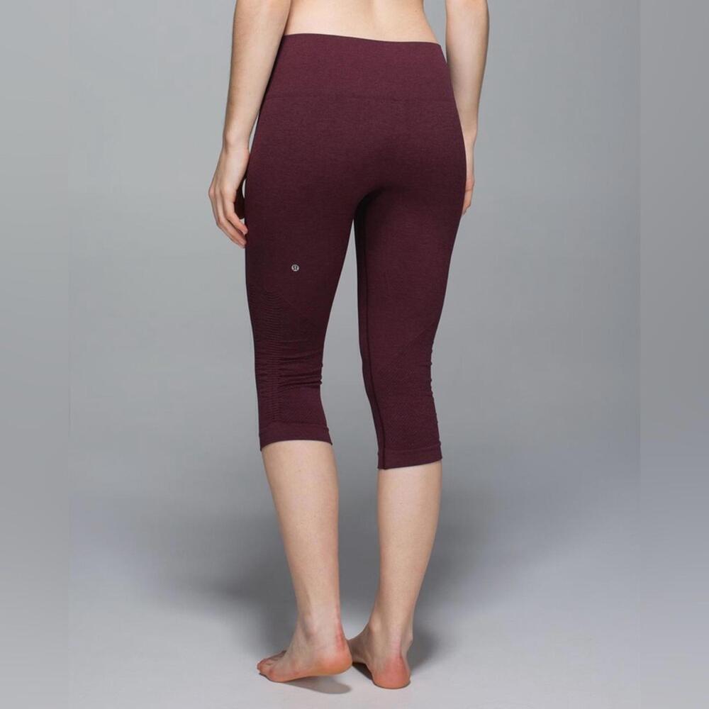 1 Lululemon In The Flow Crop II - Heathered Bordeaux Drama